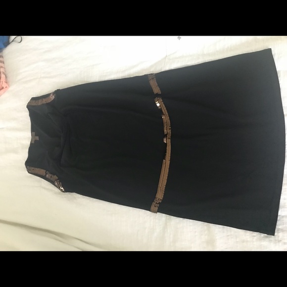 Dress - Picture 3 of 4